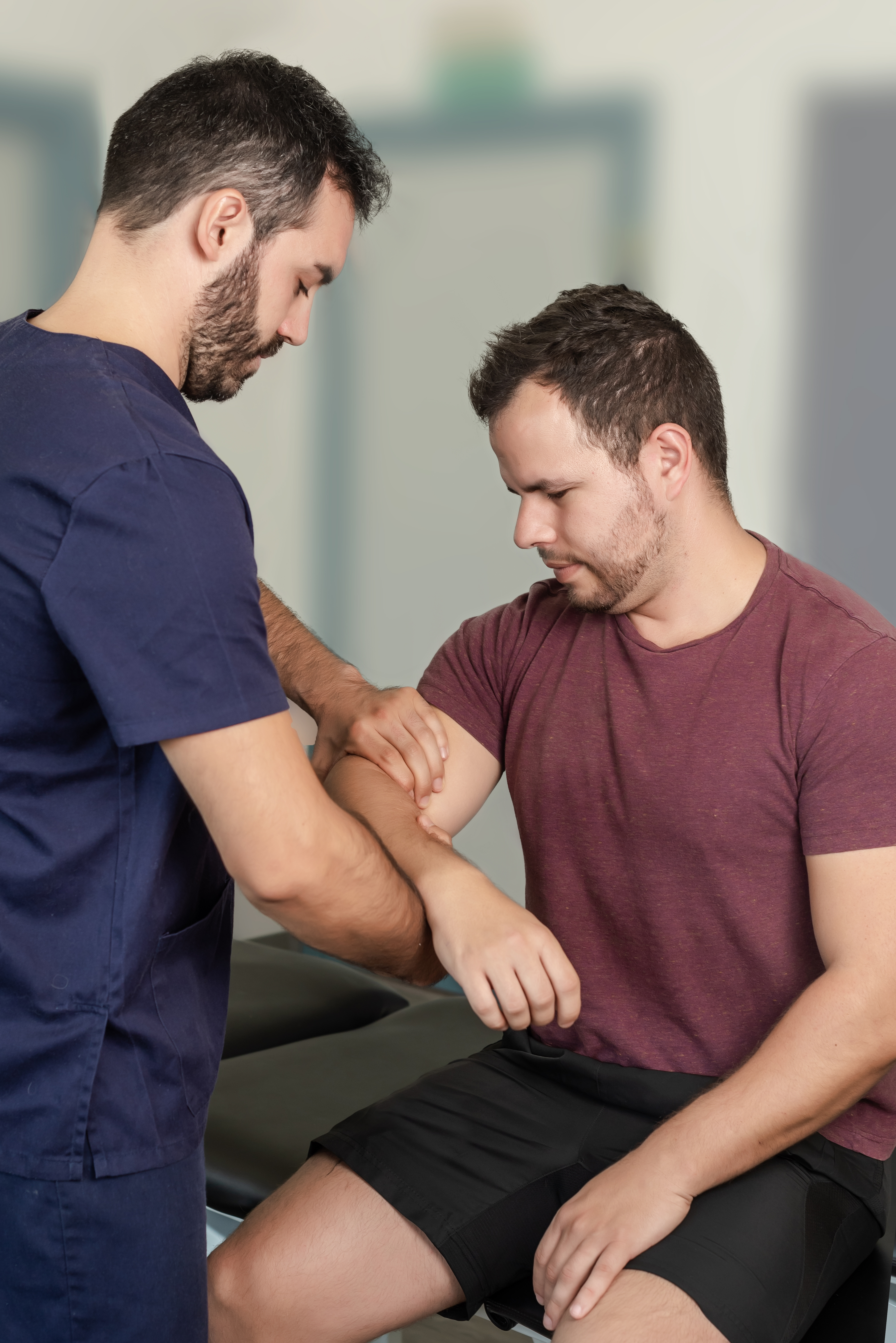 Elbow Pain: Causes, Treatment and Recovery